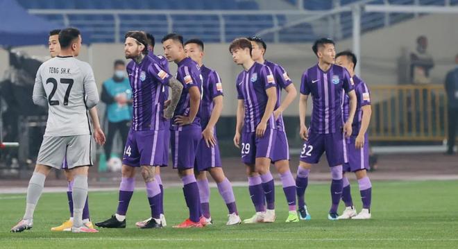 费德勒遭遇十二持续失利，巴黎圣日耳曼教练压力巨大！  第2张